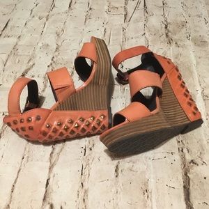NWOT Calvin Klein Coral HARA Studded Wedge Shoes size 6.5